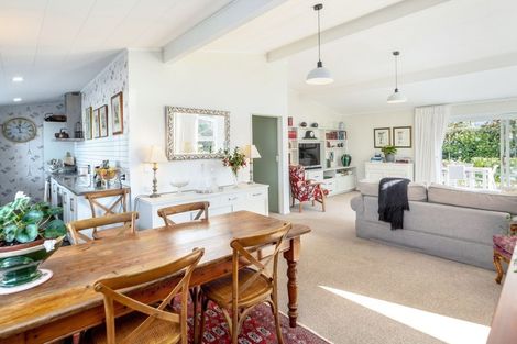 Photo of property in 22 Mahupuku Street, Greytown, 5712