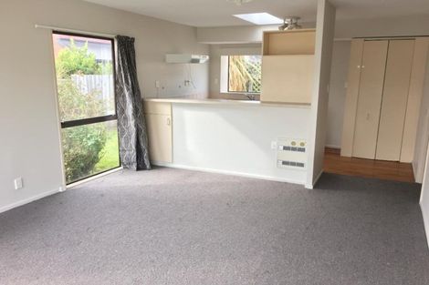 Photo of property in 33j Peverel Street, Riccarton, Christchurch, 8011