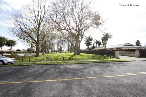 Photo of property in 33 Taka Street, Takanini, 2112