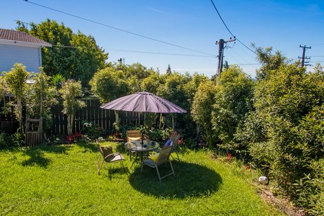 Photo of property in 39 Shetland Street, Glen Eden, Auckland, 0602