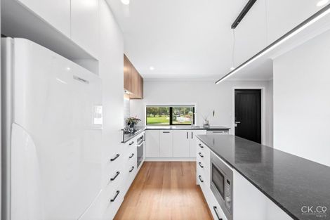 Photo of property in 7 Mawai Hakona Drive, Wallaceville, Upper Hutt, 5018
