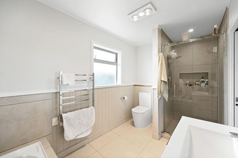 Photo of property in 19 Cecil Street, St Andrews, Hamilton, 3200