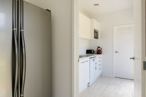 Photo of property in 141 Karewa Parade, Papamoa Beach, Papamoa, 3118