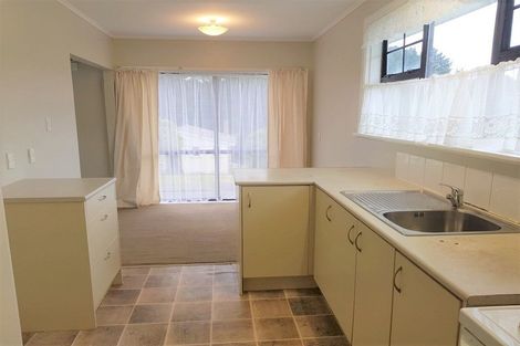 Photo of property in 9 Bellona Place, Cannons Creek, Porirua, 5024