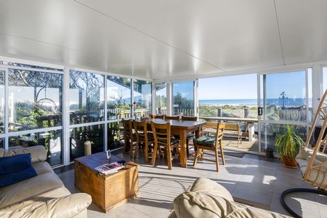 Photo of property in 27 Rodney Avenue, Te Horo Beach, Otaki, 5581