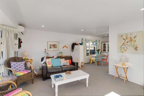 Photo of property in 49 Sawyers Arms Road, Northcote, Christchurch, 8052