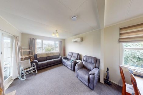 Photo of property in 2 Balmoral Crescent, Springvale, Whanganui, 4501