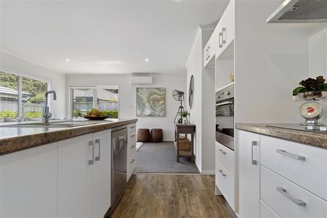 Photo of property in 263 Lakes Boulevard, Pyes Pa, Tauranga, 3112