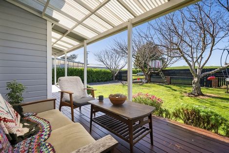 Photo of property in 2 Ohawe Terrace, Ohawe, Hawera, 4671
