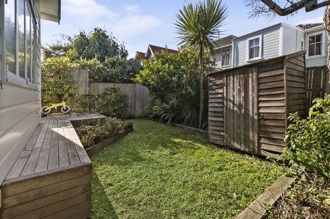 Photo of property in 12 Burnell Avenue, Thorndon, Wellington, 6011