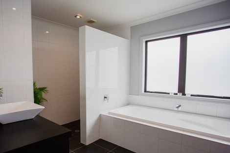 Photo of property in 15 Naomi Place, Cambridge, 3434