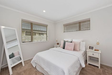 Photo of property in 22 Shrule Place, Huntington, Hamilton, 3210