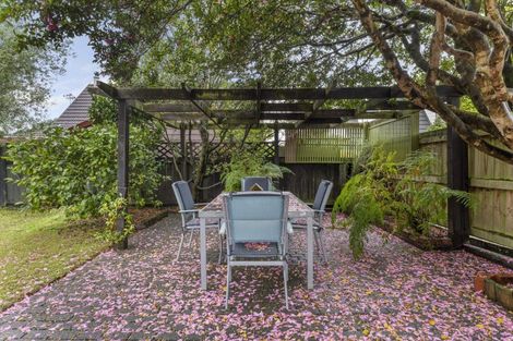 Photo of property in 9 Franklin Avenue, Hokowhitu, Palmerston North, 4410
