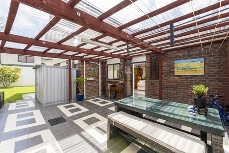 Photo of property in 6 Newfound Way, Glen Eden, Auckland, 0602