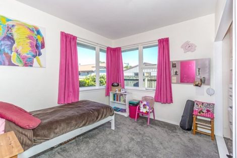 Photo of property in 57 Bentley Street, Russley, Christchurch, 8042