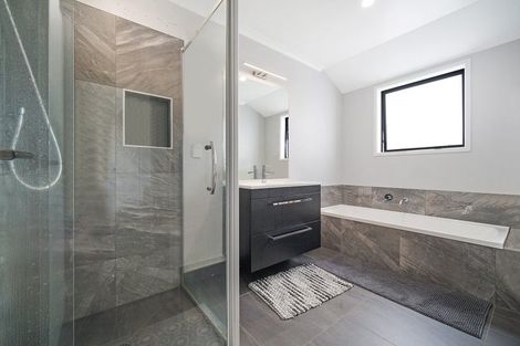 Photo of property in 9 Coptic Terrace, Pokeno, 2402