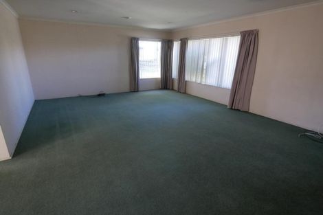 Photo of property in 19 King Edward Avenue, Papakura, 2110