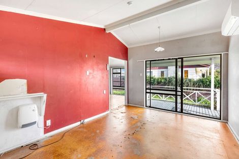 Photo of property in 114 Tremaine Avenue, Westbrook, Palmerston North, 4412