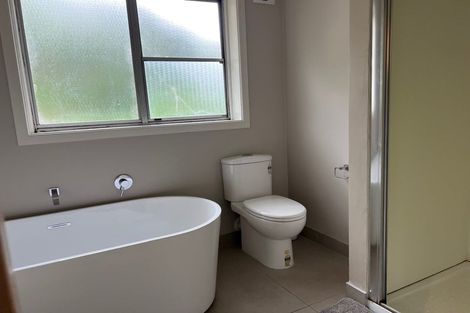 Photo of property in 582 Massey Road, Mangere, Auckland, 2022