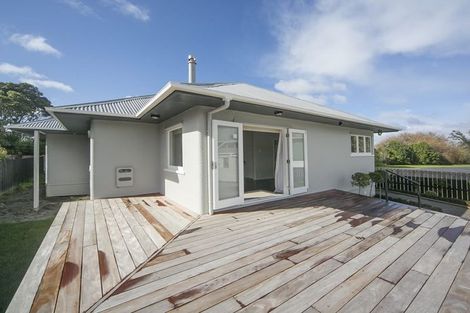 Photo of property in 17 Edward Street, Riverhead, 0820