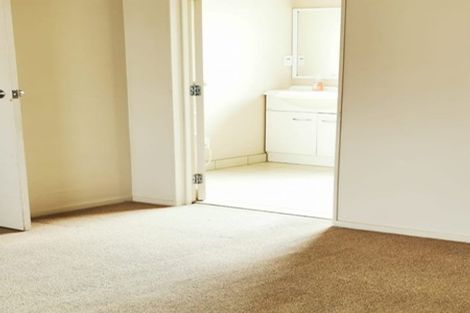 Photo of property in 2b/8 Crown Lynn Place, New Lynn, Auckland, 0600