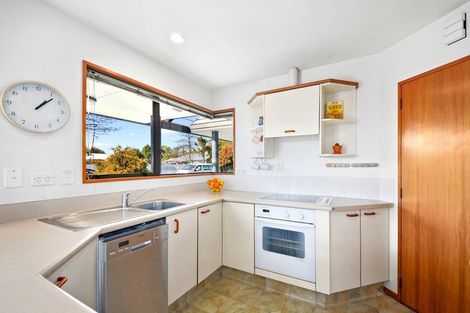 Photo of property in 2 Ngaio Street, Saint Martins, Christchurch, 8022