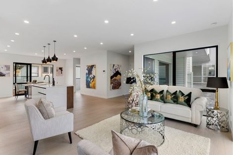Photo of property in 17b Kathleen Street, Totara Vale, Auckland, 0627