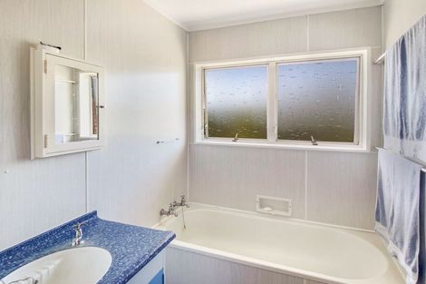 Photo of property in 50 Kokich Crescent, Onerahi, Whangarei, 0110