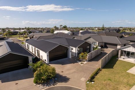 Photo of property in 12 Mida Close, Papamoa Beach, Papamoa, 3118
