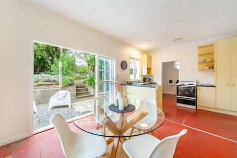 Photo of property in 28 Miro Street, Eastbourne, Lower Hutt, 5013