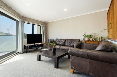 Photo of property in 33d Tawa Street, Mount Maunganui, 3116