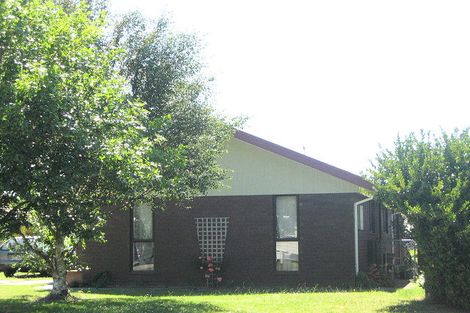 Photo of property in 69 Arcon Drive, Broomfield, Christchurch, 8042