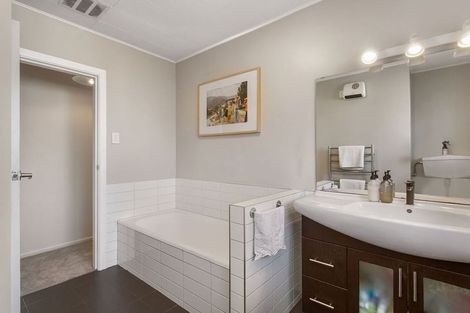 Photo of property in 13 Claremont Avenue, Papanui, Christchurch, 8053