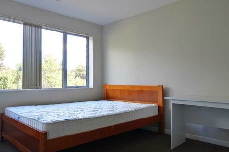 Photo of property in 70 Laurel Oak Drive, Schnapper Rock, Auckland, 0632