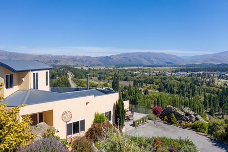 Photo of property in 7 Hawkdun Place, Bridge Hill, Alexandra, 9320