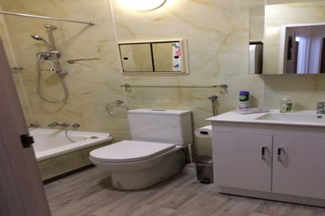 Photo of property in Hobson Court Flats, 57/70u Hobson Street, Thorndon, Wellington, 6011