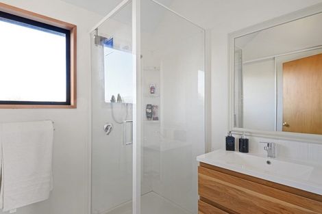 Photo of property in 32 Connemara Drive, Northwood, Christchurch, 8051