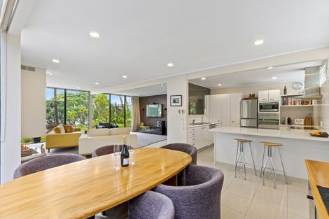 Photo of property in 75 Cliff Road, Torbay, Auckland, 0630
