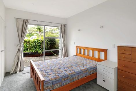 Photo of property in 20 Tiketike Way, Brooklyn, Wellington, 6021