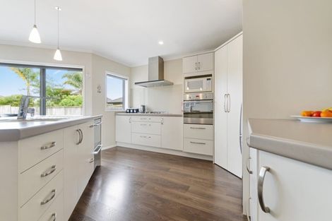 Photo of property in 12 Toscana Drive, Karaka, Papakura, 2113