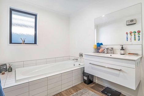 Photo of property in 5 Vildebeest Street, Halswell, Christchurch, 8025