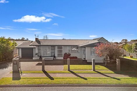 Photo of property in 114 Wharerangi Road, Greenmeadows, Napier, 4112