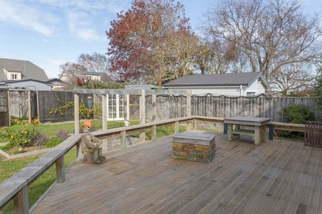 Photo of property in 4 Ranfurly Street, Dannevirke, 4930