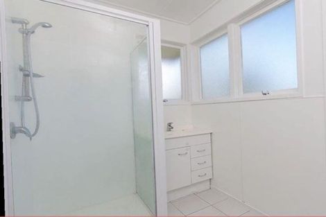 Photo of property in 16 Totara Street, Waiuku, 2123