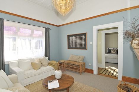 Photo of property in 12 Sale Street, Napier South, Napier, 4110
