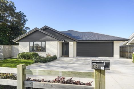 Photo of property in 96 Pharazyn Street, Feilding, 4702
