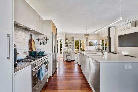 Photo of property in 113a Chaucer Road, Hospital Hill, Napier, 4110