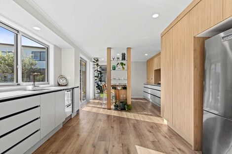 Photo of property in 49 Gibson Place, Papamoa Beach, Papamoa, 3118