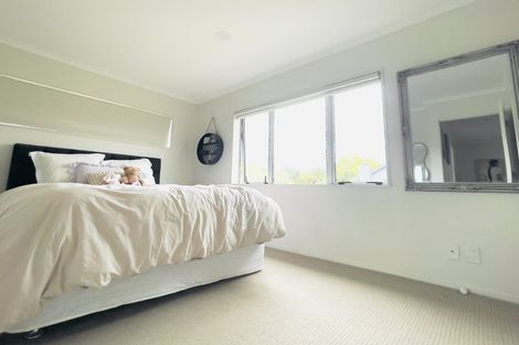 Photo of property in 13 Pickaberry Avenue, Karaka, Papakura, 2113