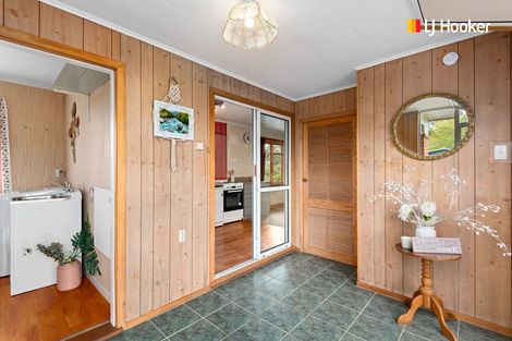 Photo of property in 3 Cargill Street, Milton, 9220